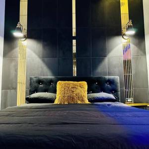 เตียงในห้องที่ Pasavento - Modern Tiny Suite