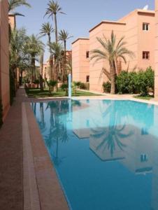Imagen de la galería de beautiful appartement in a gated community, en Marrakech