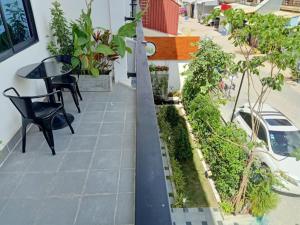 Сад в Nimith Hotel & Restaurant