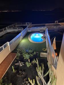 Bazén v ubytovaní Beach Front Villa VV alebo v jeho blízkosti