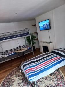 Ένα ή περισσότερα κρεβάτια σε δωμάτιο στο Bungalow Hugo +28 φωτογραφίες