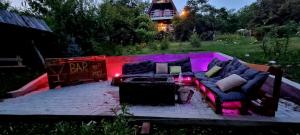 Afbeelding uit fotogalerij van Cozy wooden house in Buzau