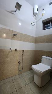 Ένα μπάνιο στο Riverscape Tranquil Serviced Apartments +45 φωτογραφίες