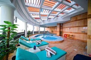 Piscina en o cerca de Retaj Al Rayyan