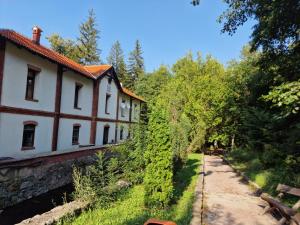 Κήπος έξω από το Apartman za odmor Jovanović