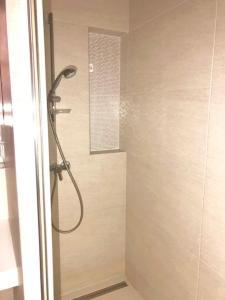Bilik mandi di City Centre - Best location, big & new 110 m2 apt