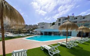 The swimming pool at or close to Penthouse 3 bedrooms, ocean view, near Siam Park