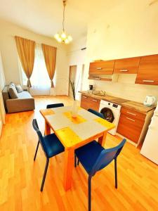 Central Spacious Flat 1067 Budapest, 47 Eötvös utca kép - 2