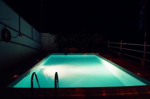 Bazén v ubytování Sea View Sirolo di Amedeo nebo v jeho okolí + 24 fotografií