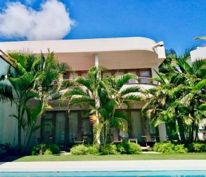 Bassein majutusasutuses OP Signature ApartHotel & Luxury Villas või selle lähedal