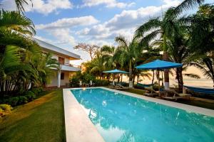 Bassein majutusasutuses OP Signature ApartHotel & Luxury Villas või selle lähedal
