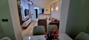 Posezení v ubytování The Modern Lodge