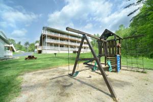 Herní místnost nebo prostor pro děti v ubytování Studio Motel of Lake George