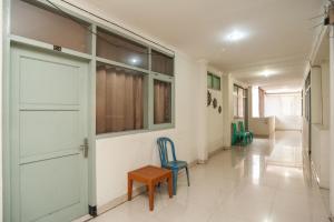Fotografie z fotogalerie ubytování RedDoorz Plus near RS PMI Bogor v destinaci Bogor