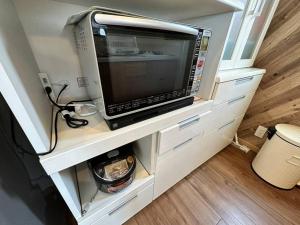 Televiisor ja/või meelelahutuskeskus majutusasutuses 白浜貸し別荘ｆ-69