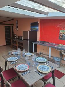 Restaurant ou autre lieu de restauration dans l'établissement TI CASE TRANQU'ILE OTE !