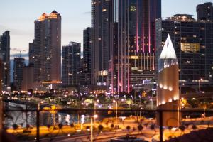 Uma visão geral de Cidade do Panamá ou uma vista da cidade tirada do hotel