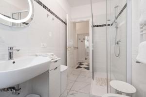 Bilik mandi di Bellavista SanMarco Venice and lagoon view +38 gambar