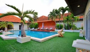 Fotografie z fotogalerie ubytování Pattaya Jomtien large pool 6 bed 5 bath villa v destinaci Jomtien pláž