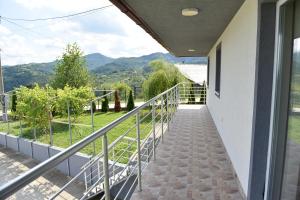 Afbeelding uit fotogalerij van Vidikovac pod Jelicom in Čačak +13 foto's