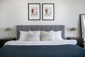 Hollywood 2br w sundeck pool nr hiking trails LAX-1113