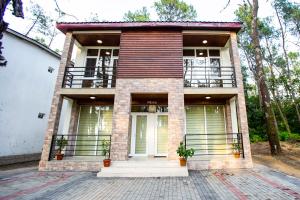 Casa con porche y balcón en Sweet Home 2 in Shekvetili en Shekhvetili