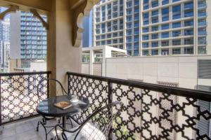 Balkón nebo terasa v ubytování Stylish 1-bedroom Downtown Dubai