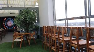 Restoran atau tempat lain untuk makan di Pakons Prime Hotel