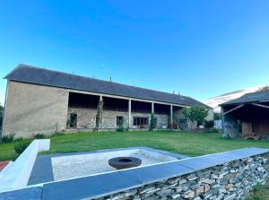 Zahrada ubytování Gîte avec piscine intérieur, Le Repère de Choiseau