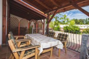 Балкон или терраса в Apartmani Nada & Darko, Kampor, Rab, Hrvatska