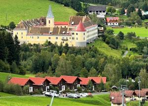 Táj Show holiday homes közelében
