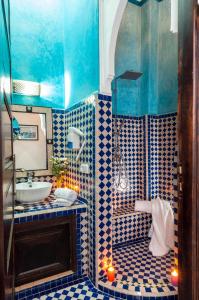 Vannituba majutusasutuses Riad Tamarrakecht