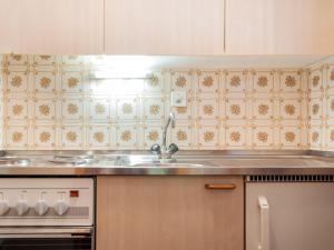 Kuchyň nebo kuchyňský kout v ubytování Apartment Christiania 2 B7 by Interhome + 26 fotografií