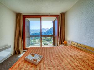 En generel udsigt til bjerge eller udsigt til bjerge taget fra lejligheden