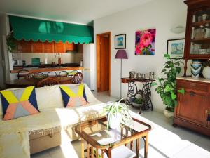 Kuchyň nebo kuchyňský kout v ubytování Caparica amazing view - by Caparica Villas