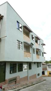 Budova, kde se apartmán nachází + 23 fotografií