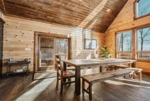 Ảnh trong thư viện ảnh của Water & Mountain Retreat ở McHenry