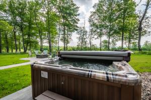 Vườn quanh Water & Mountain Retreat +115 ảnh