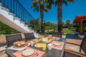 Gallery image of Theoxenia - Ground Floor Apartment in Lithakia