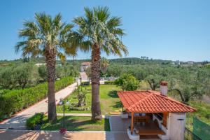 Gallery image of Theoxenia - Ground Floor Apartment in Lithakia