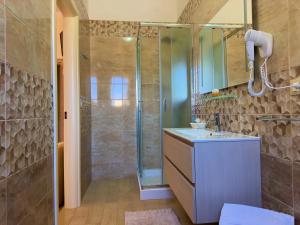 Koupelna v ubytování B&B Afrodite + 37 fotografií