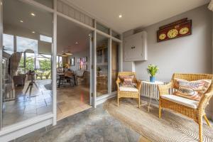 Istumisnurk majutusasutuses Cog Cottage