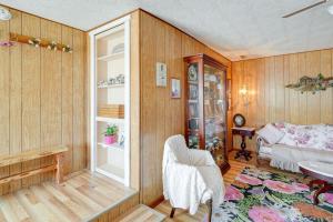 Galeriebild der Unterkunft Rodanthe Vacation Rental - Walk to the Beach! in Rodanthe