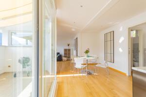 Billede fra billedgalleriet på Casa Elea_ Panoramic Attic in City Center i Campione dʼItalia