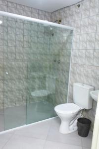 Koupelna v ubytování Hotel Tenda Jaçanã