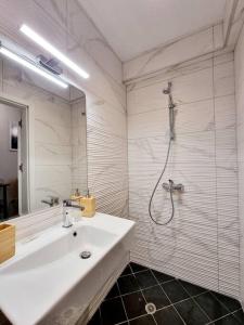 Et badeværelse på Studio Blumar 1 in Super Center