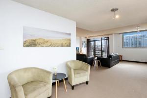 Χώρος καθιστικού στο Fountain Court 25