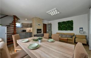 Posezení v ubytování Jungle House with private pool and hot tub