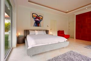 Fotografie z fotogalerie ubytování Pattaya Jomtien large pool 6 bed 5 bath villa v destinaci Jomtien pláž