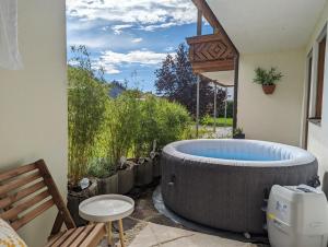 Fotografie z fotogalerie ubytování FeWo Goldstück mit privatem SPA und Whirlpool v destinaci Grafenau